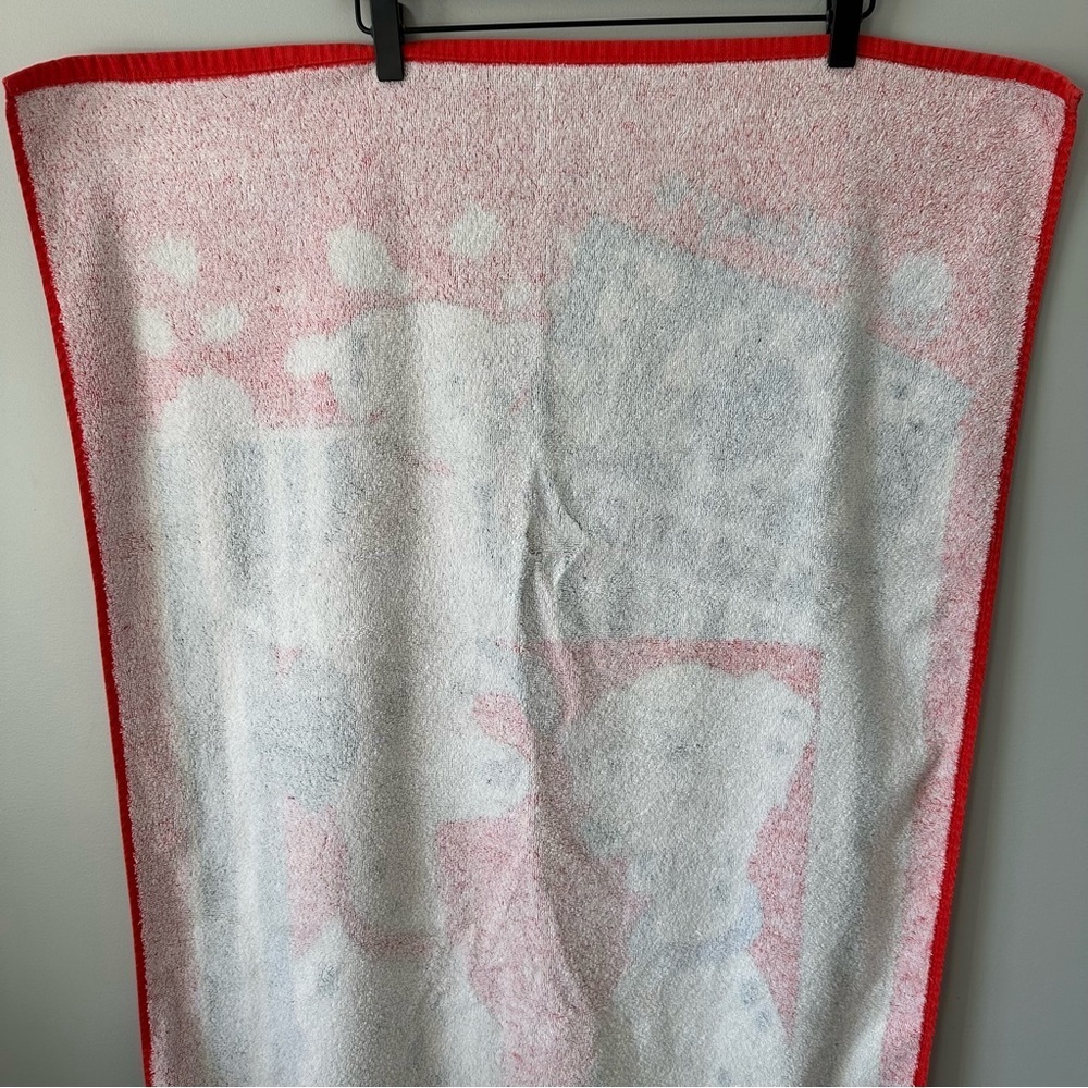 Disney 101 Dalmatians Beach Bath Towel Red Vintage Style Puppy Design - Picture 6 of 15